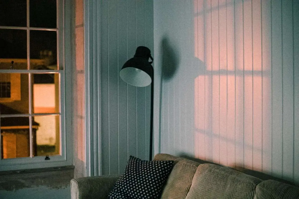 budget apartment lighting ideas plug in floor lamp