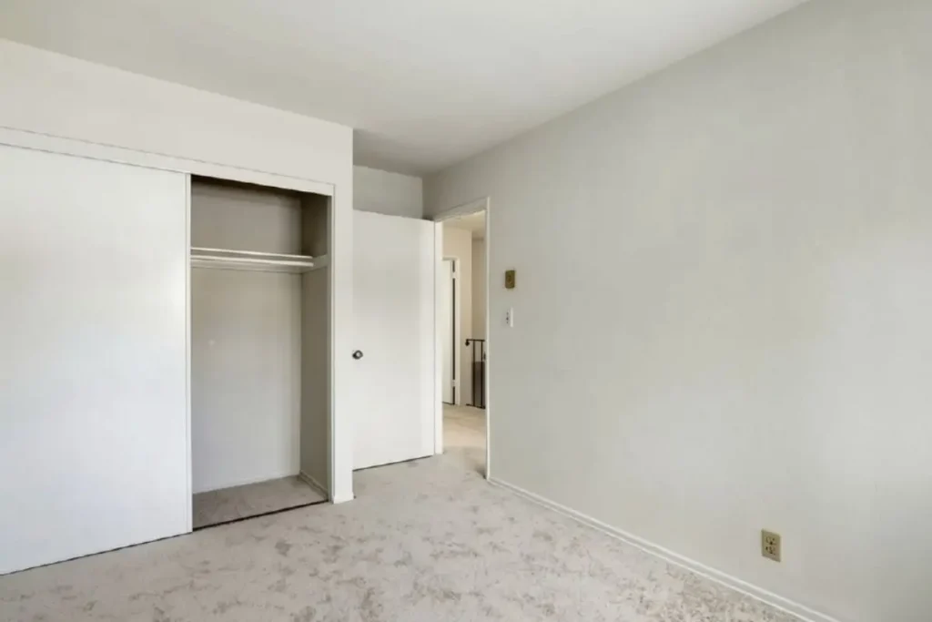 15 best two-colour combinations for a wardrobe in a small bedroom 19 wardrobe laminate colour combination with wall paint in small bedroom.